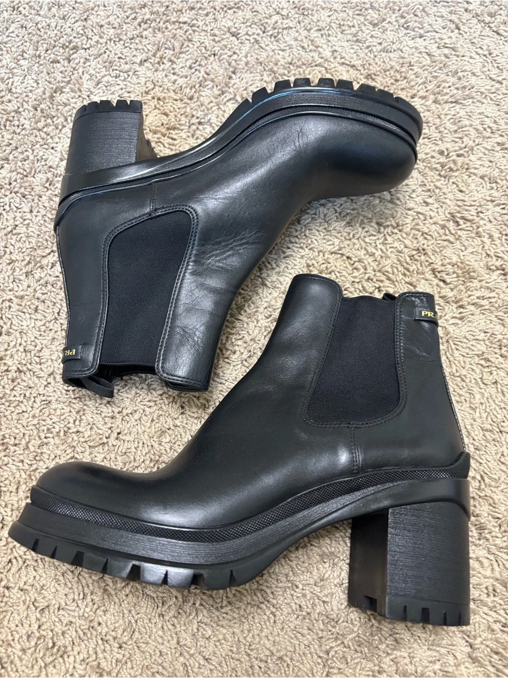 PRADA Chelsea ankle boots women’s 41 black leather high fashion chic - Picture 7 of 12
